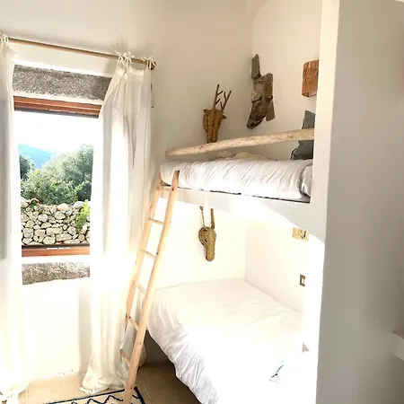 Casa Li Feruli Villa Trinità dʼAgultu