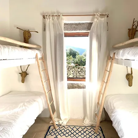 Casa Li Feruli Vila Trinità dʼAgultu